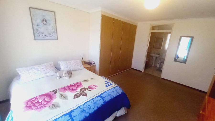5 Bedroom Property for Sale in Sasolburg Ext 10 Free State